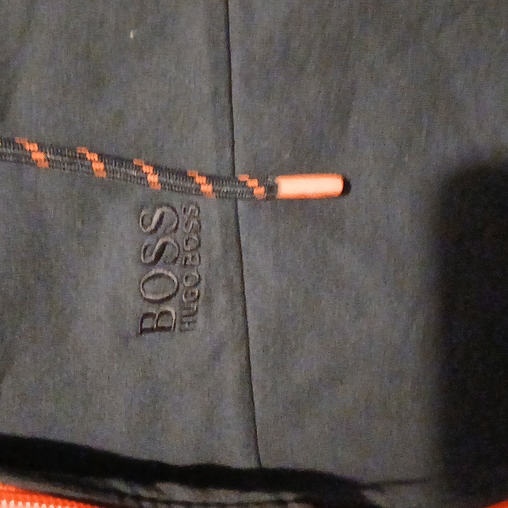 Clothes - Picture 3 of 4